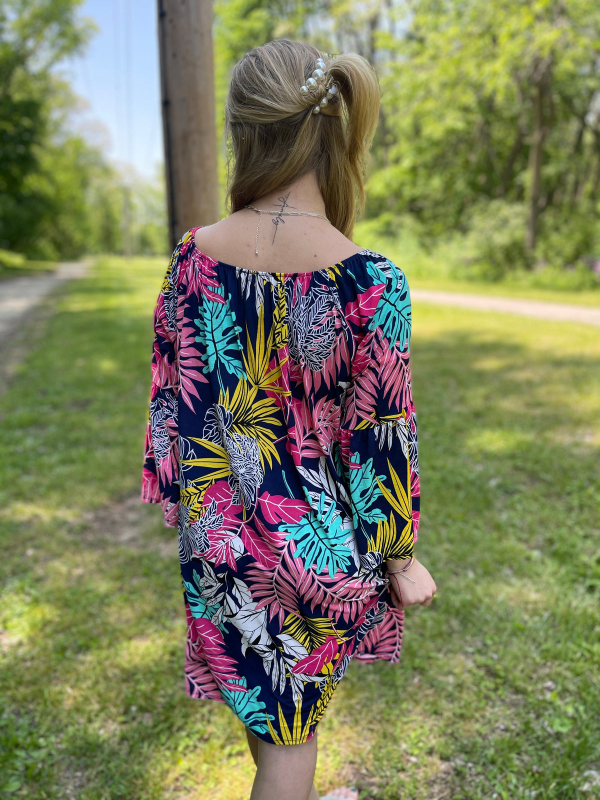 NAVY/FUCHSIA FLORAL TROPICAL OFF THE SHOULDER DRESS
