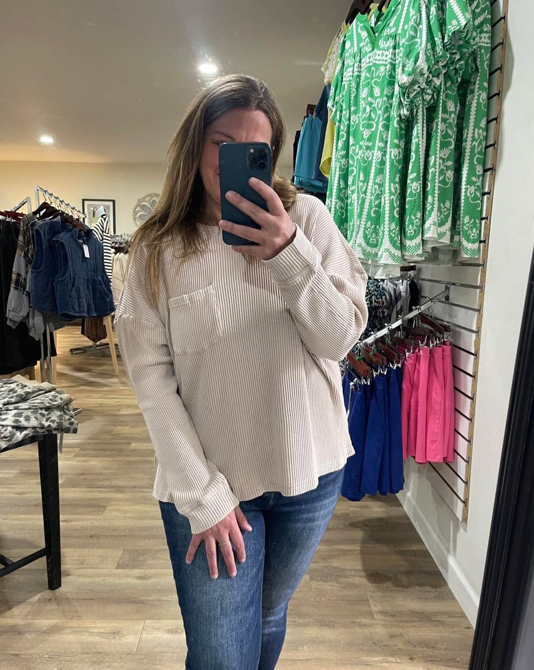 LIGHT TAUPE WAFFLE TEXURE POCKET TOP