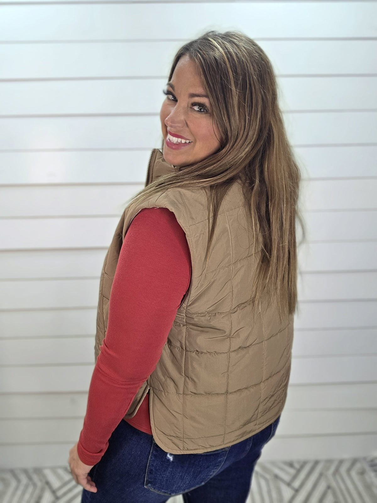MOCHA PUFF ZIPPER VEST