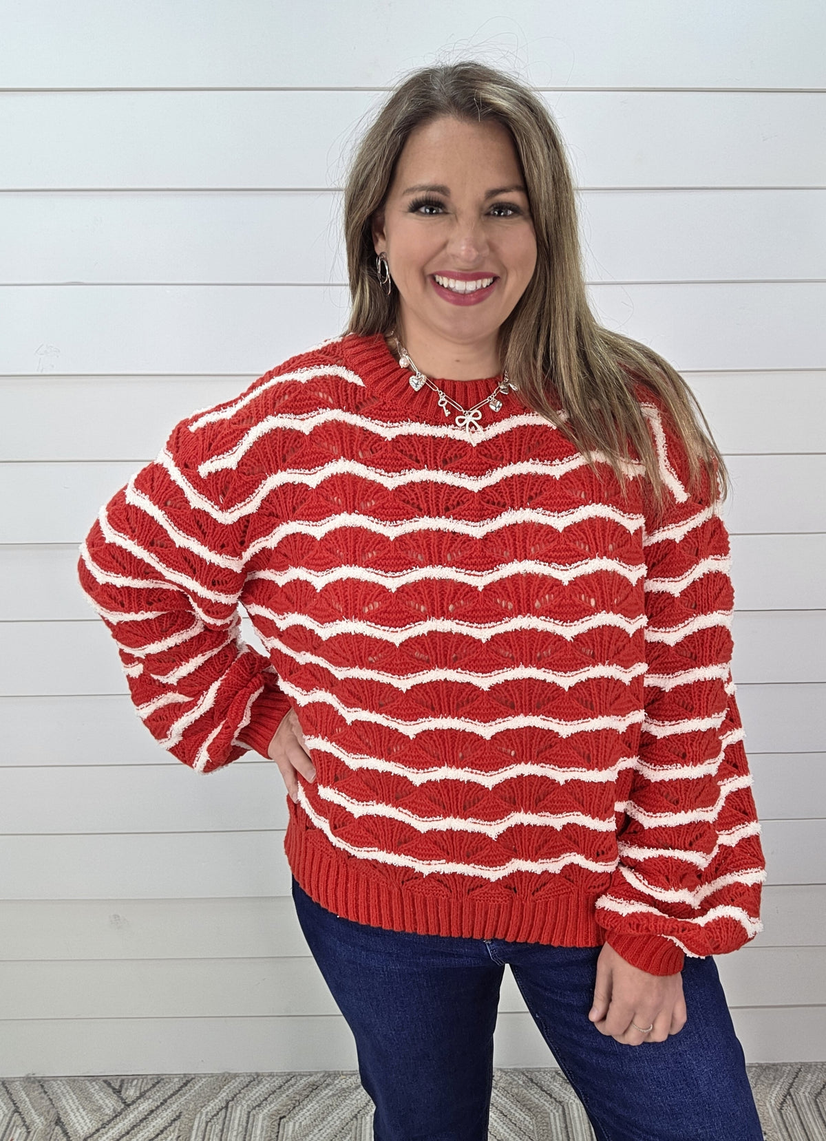 RED/WHITE LOOSE WEAVE KNIT SWEATER