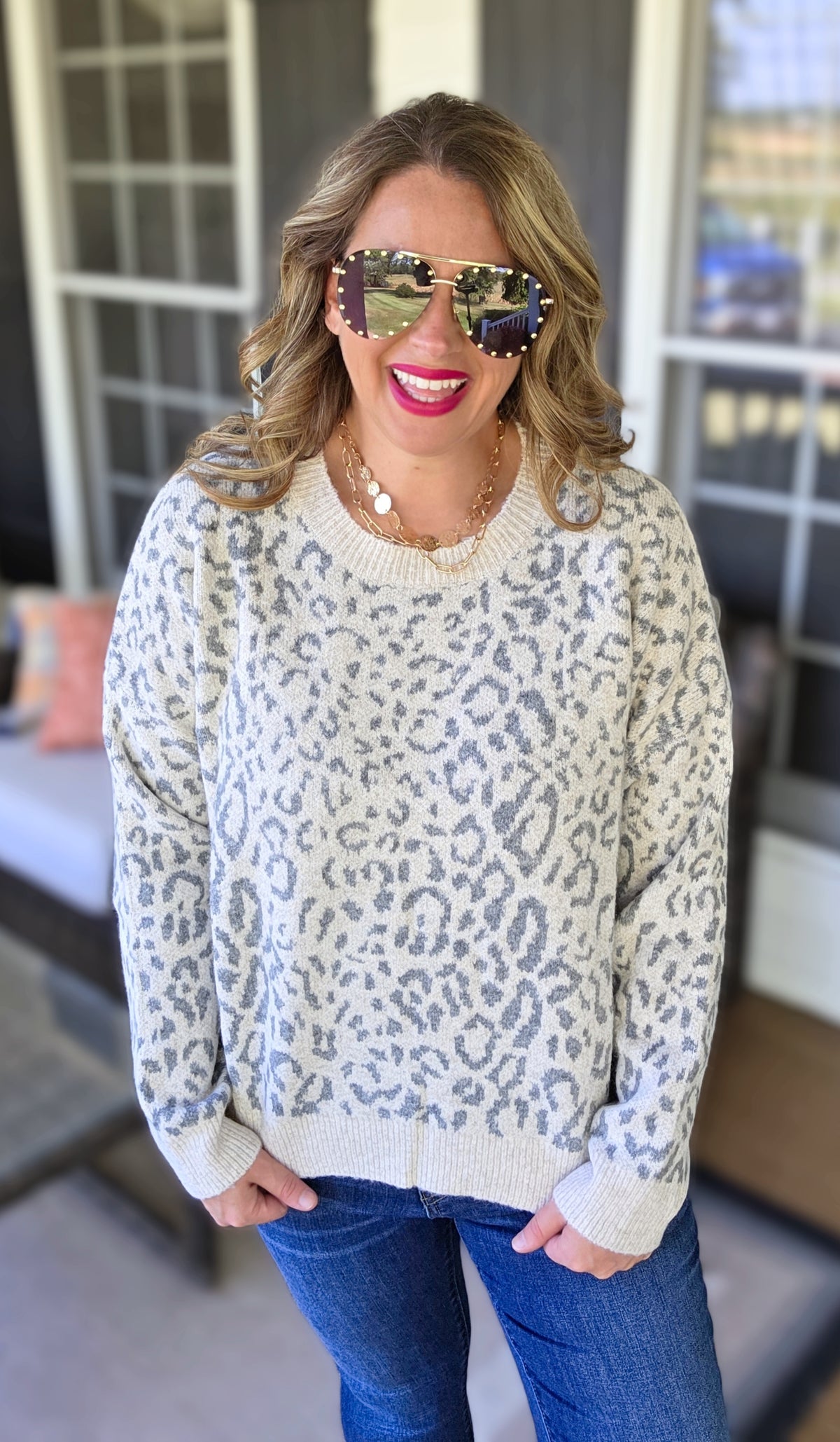 CREAM/GREY LEOPARD PULLOVER SWEATER