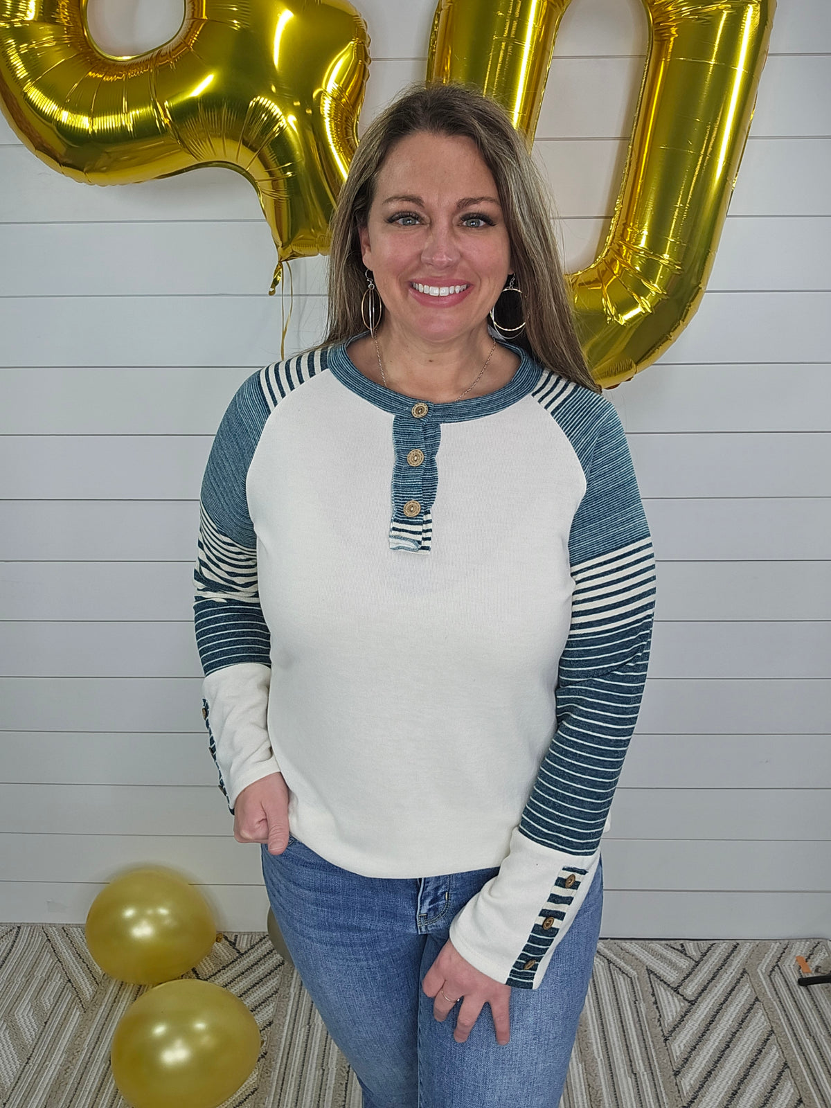 WHITE/TEAL BUTTON LONG SLEEVE STRIPED TOP