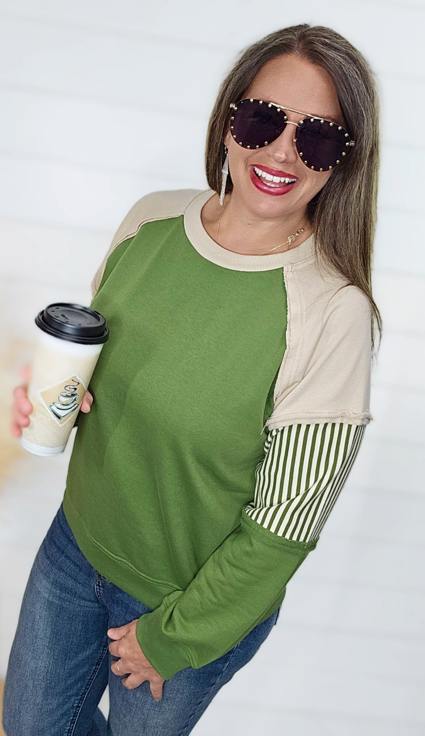 GREEN CREW NECK FRENCH TERRY COLORBLOCK TOP