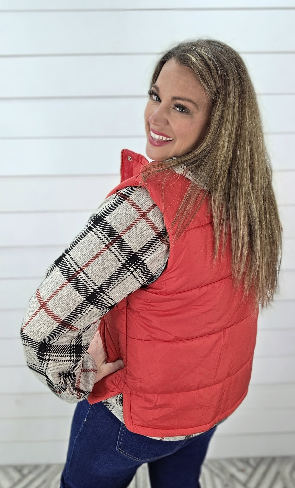 RED SNAP/ZIP PUFFER VEST