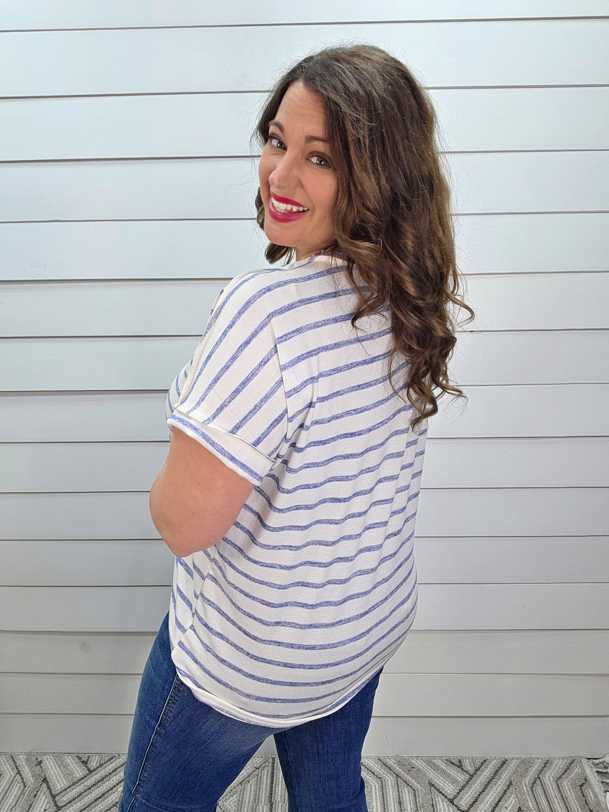 BLUE STRIPED KNIT SHORT SLEEVE TOP
