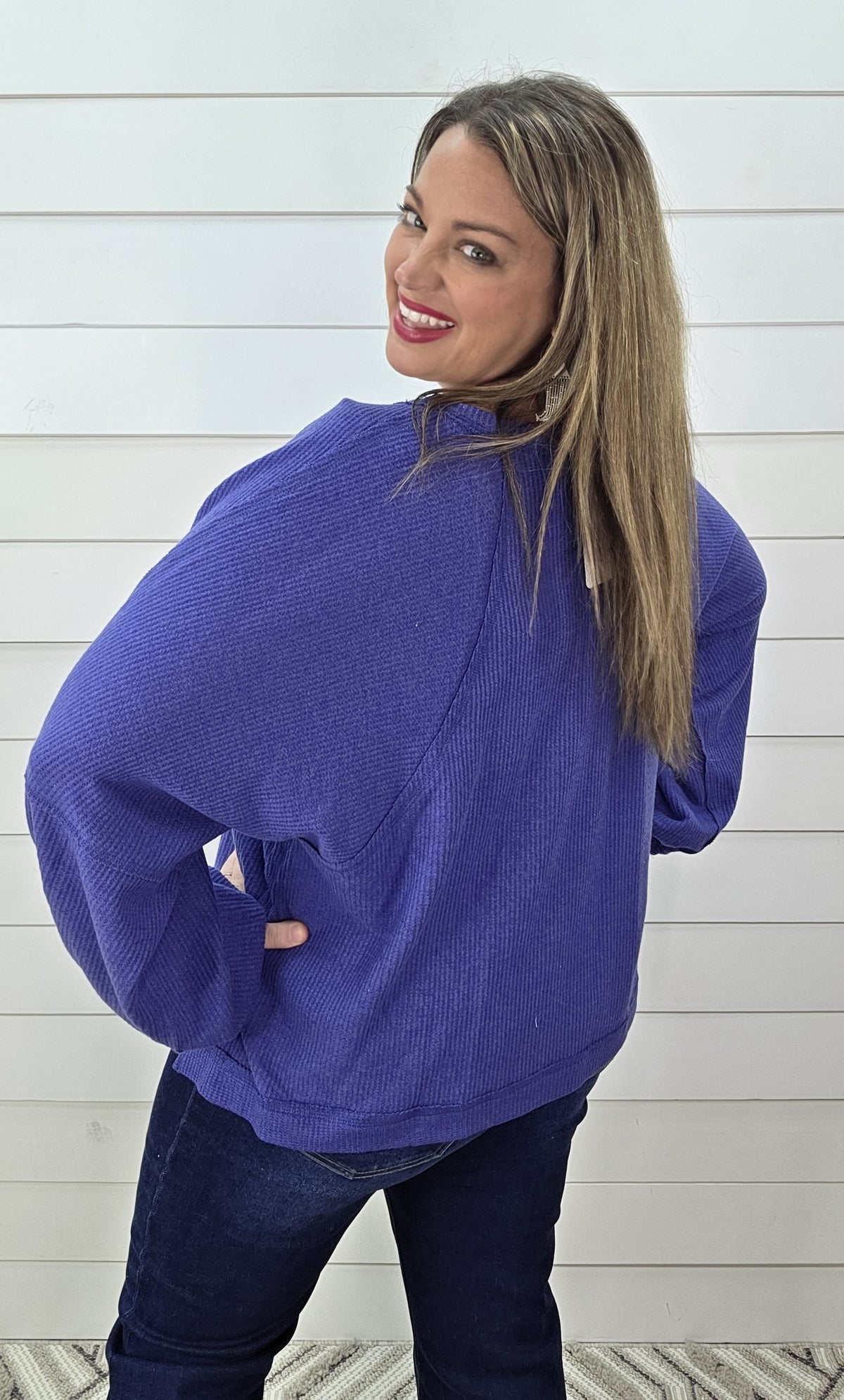 INDIGO BRUSHED KNIT OVERSIZED KNIT TOP