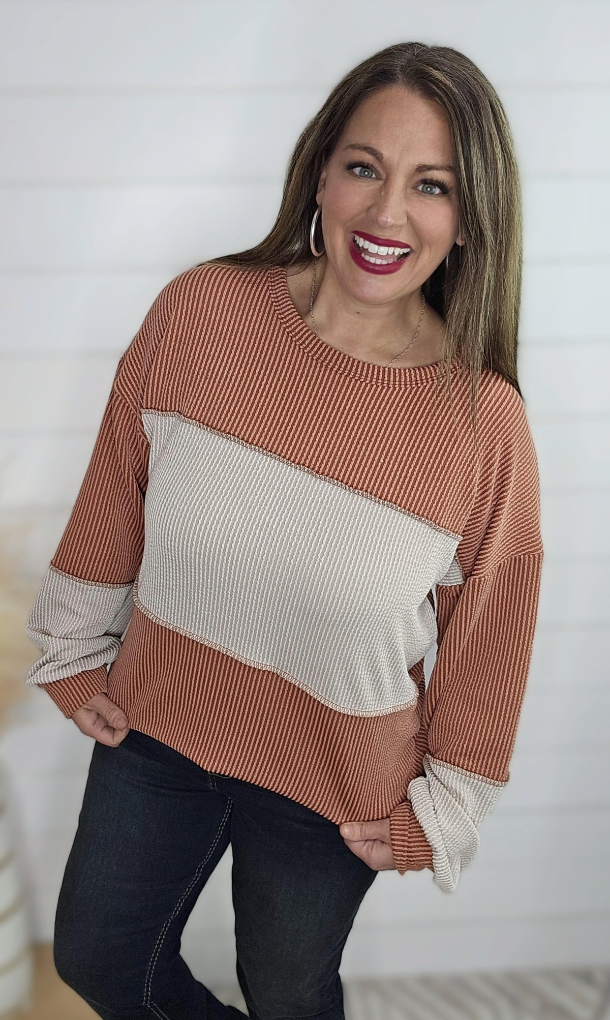 RUST/TAUPE COLORBLOCK RASIED RIBBED COLORBLOCK TOP