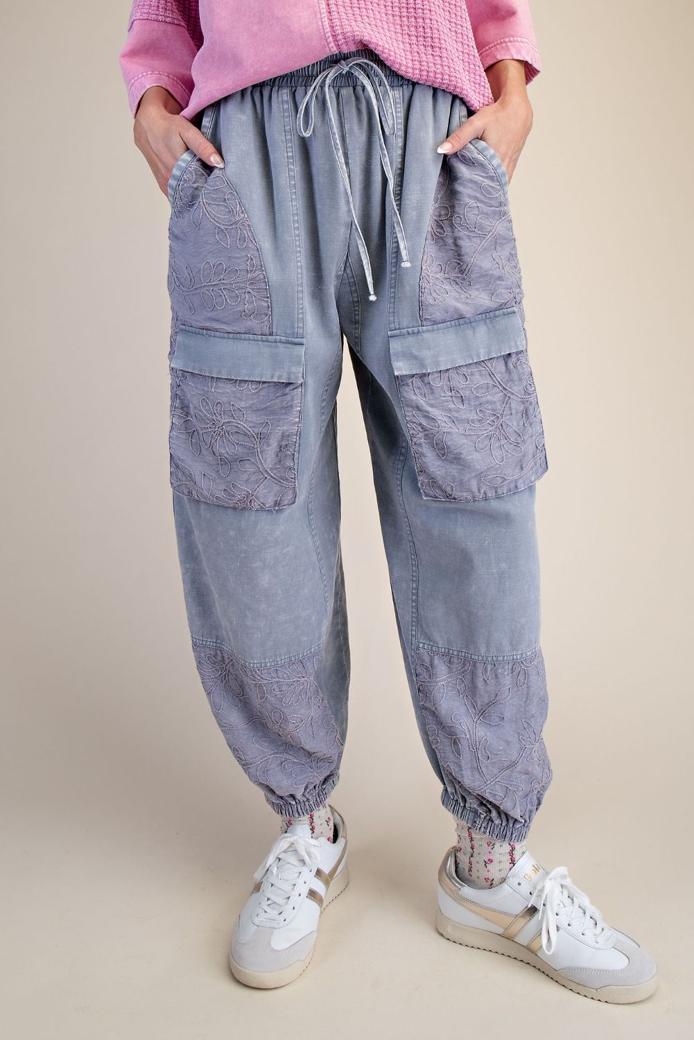 WASH DENIM EMBROIDERED TWILL JOGGER PANTS