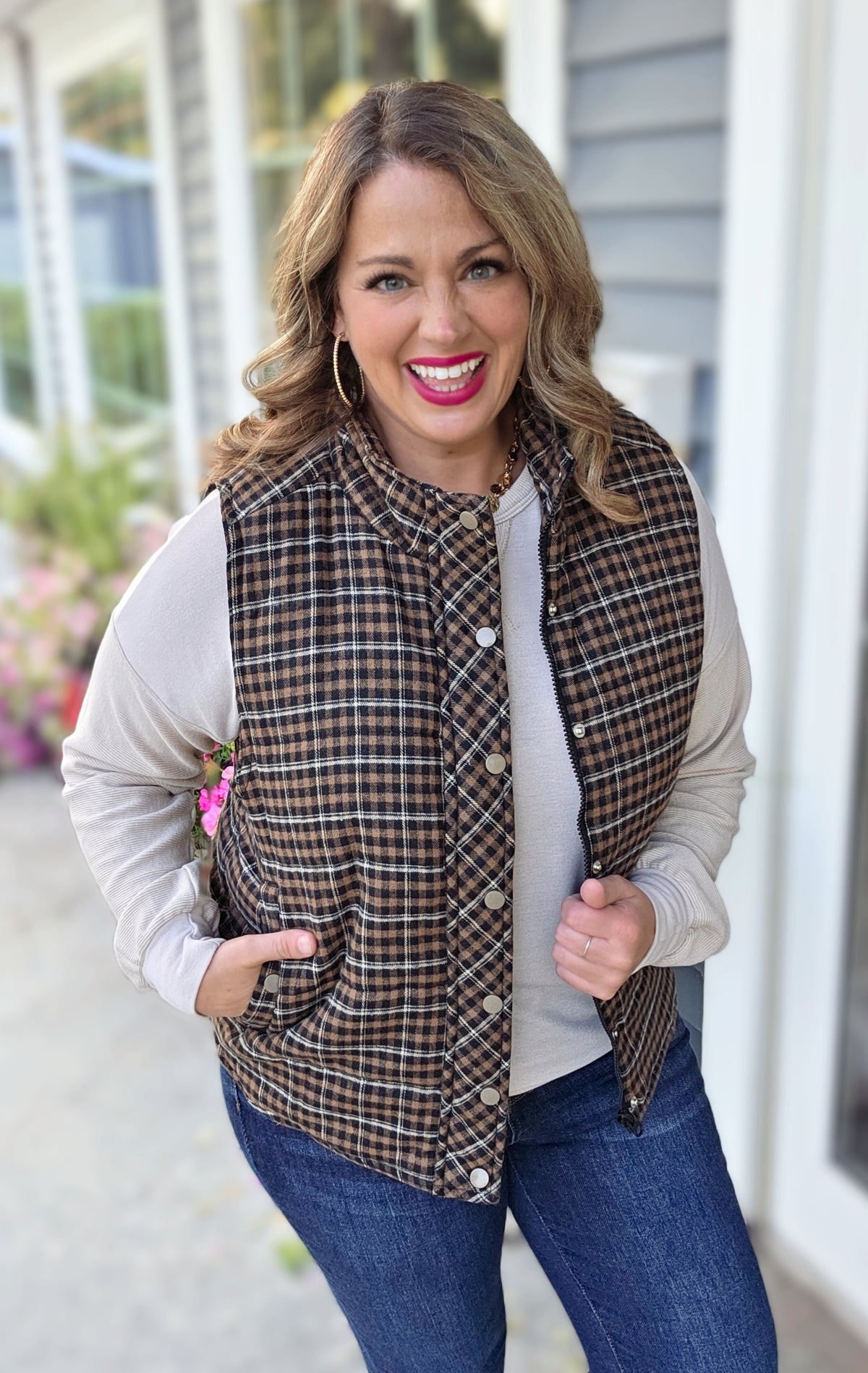 TAUPE/BLACK PLAID SNAP/ZIPPER VEST