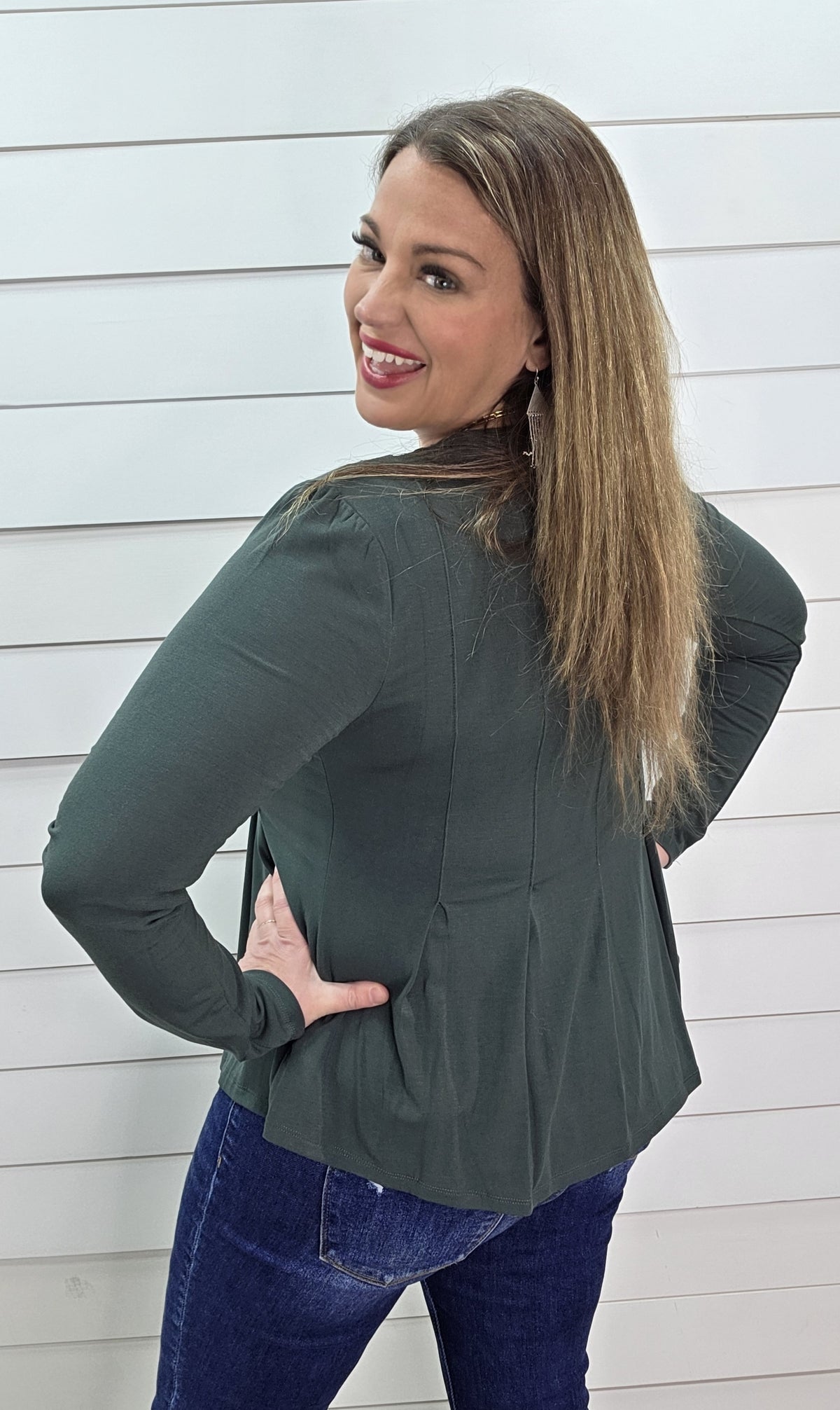 HUNTER GREEN KNIT ROUND NECK PINTUCK PEPLUM TOP
