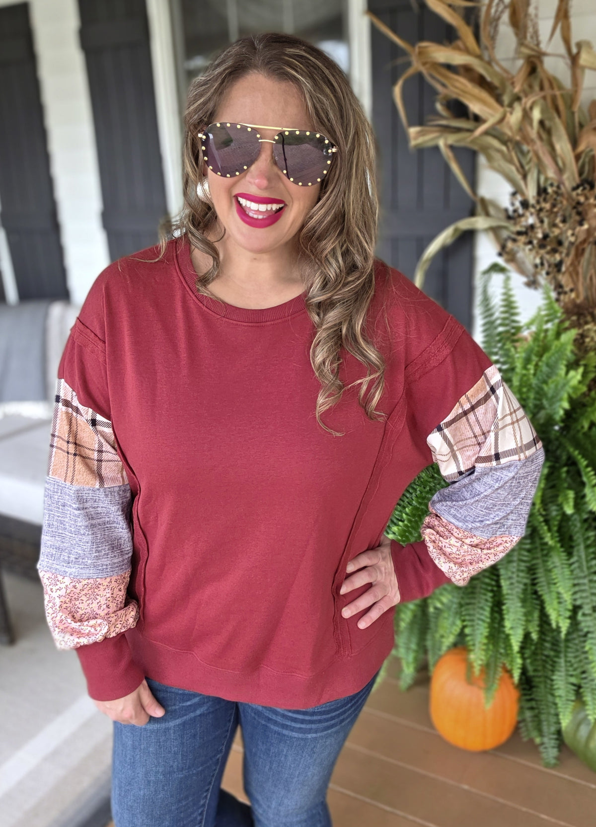 BURUGNDY FRENCH TERRY CONTRAST SLEEVE KNIT TOP