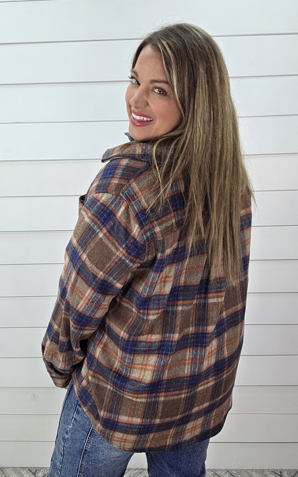 BROWN/NAVY PLAID BUTTON UP