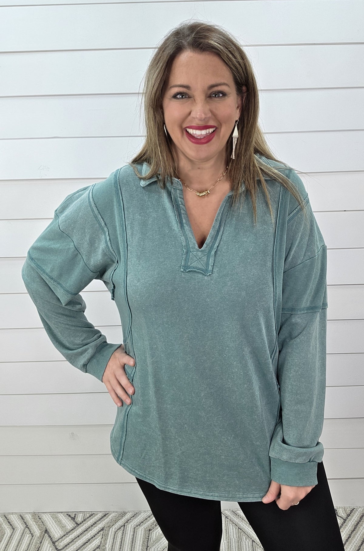 SAGE MINERAL WASH V NECK PULLOVER