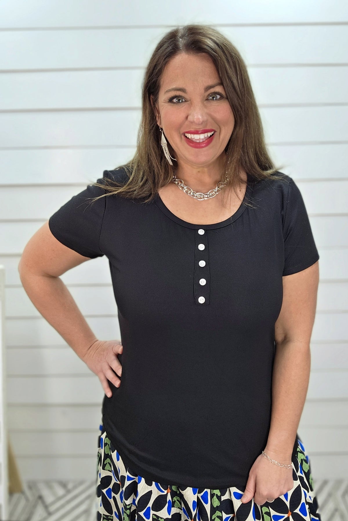 BLACK RIBBED FAUX BUTTON KNIT TOP