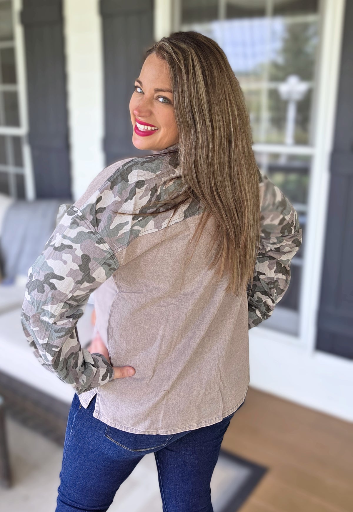 BLUSH DENIM CAMO CONTRAST SNAP BUTTON TOP