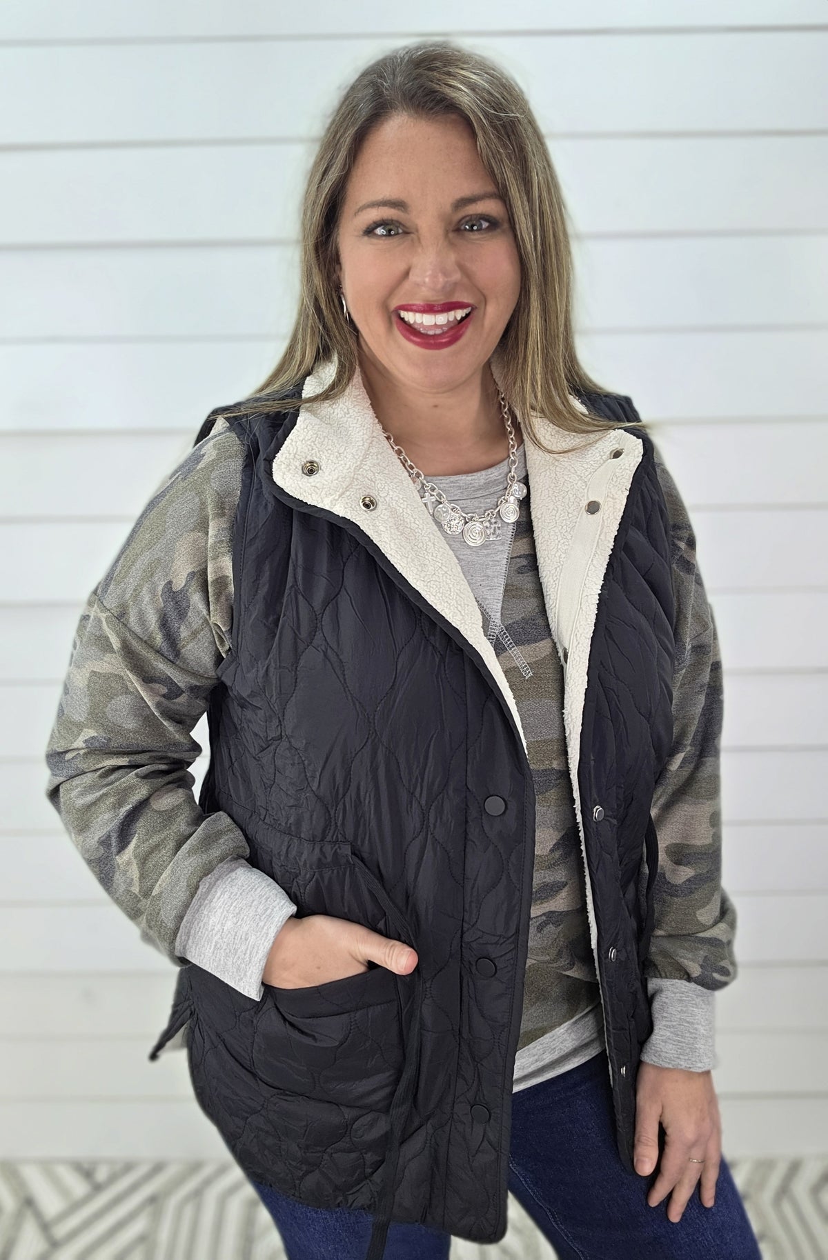 BLACK SHERPA LINED QUILTED TIE VEST