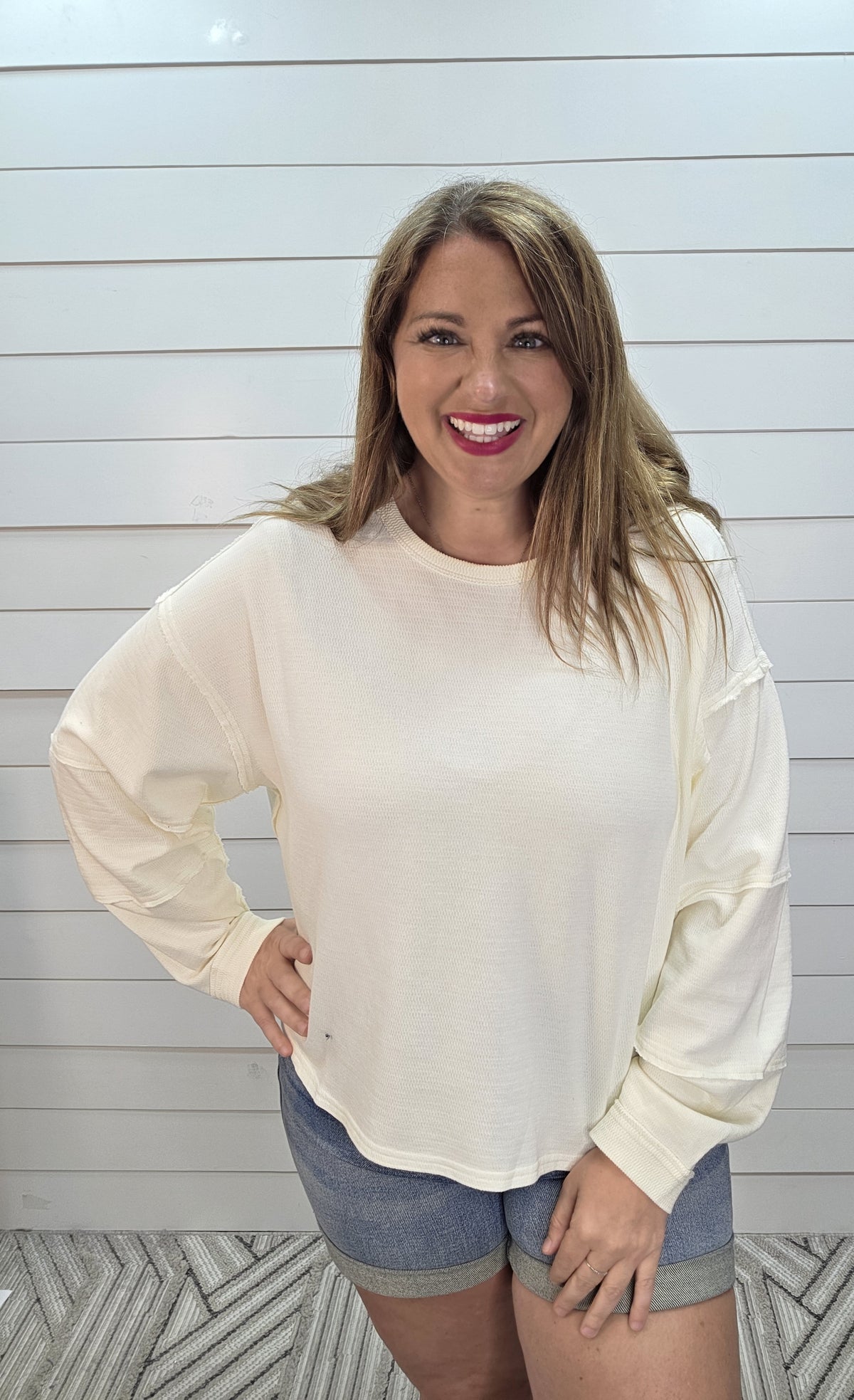 CREAM LONG SLEEVE KNIT FLOWY TOP