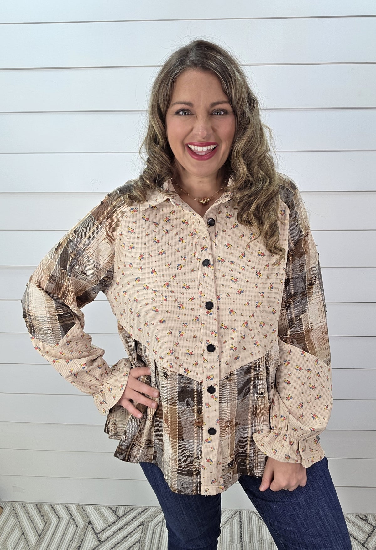 OATMEAL BOHO PLAID/FLORAL SNAP BUTTON TOP