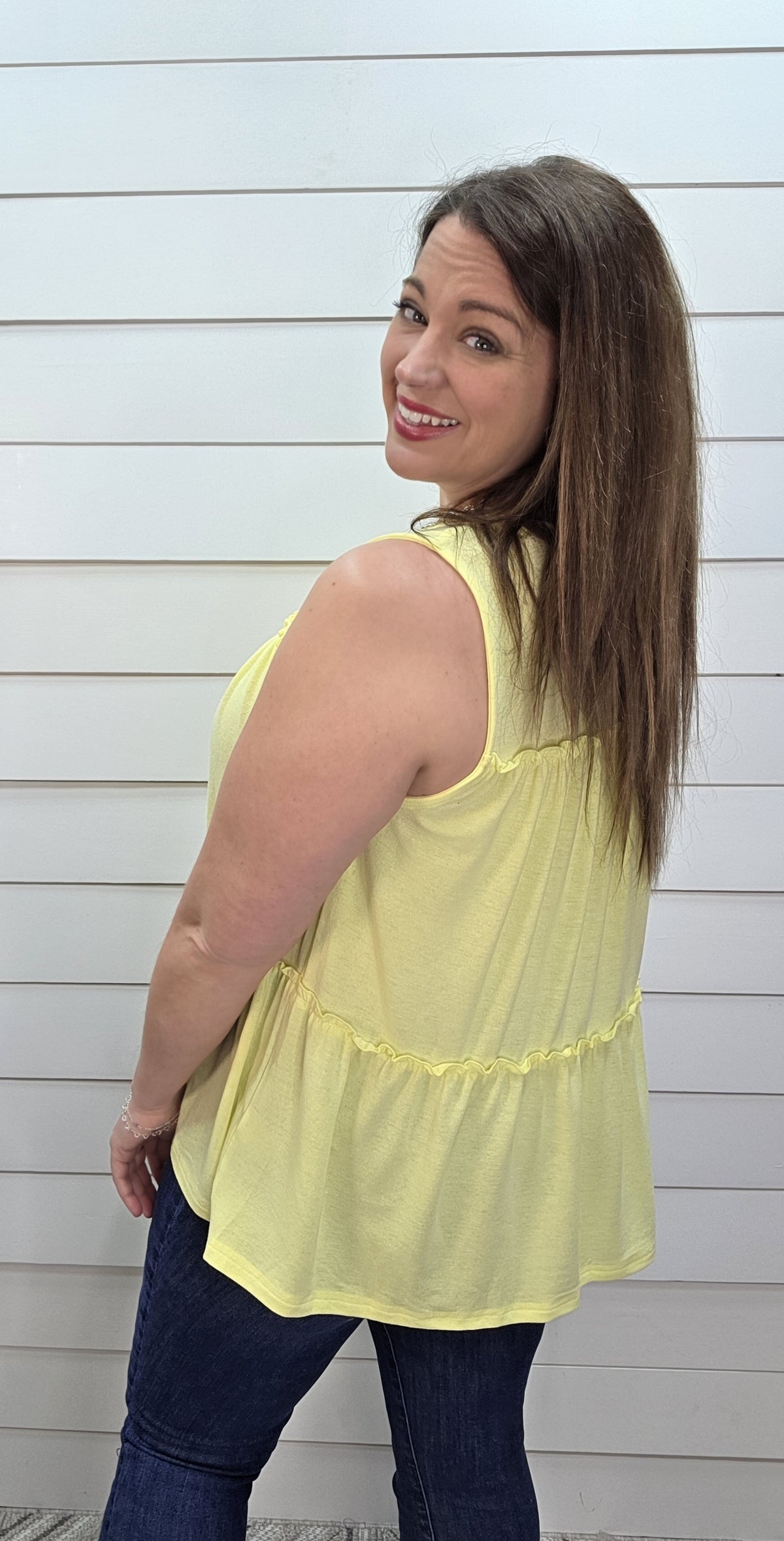 YELLOW TIERED SLEEVELESS FLOWY KNIT TOP