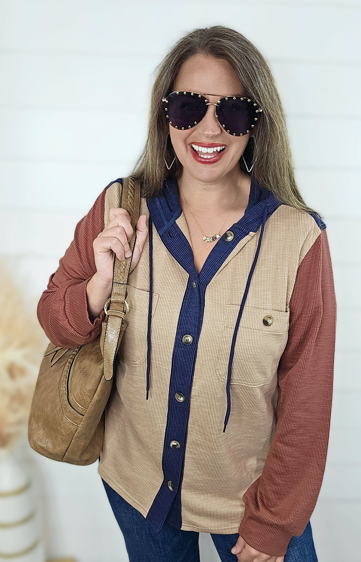 TAUPE/RUST/NAVY RIBBED BUTTON DOWN HOODED TOP