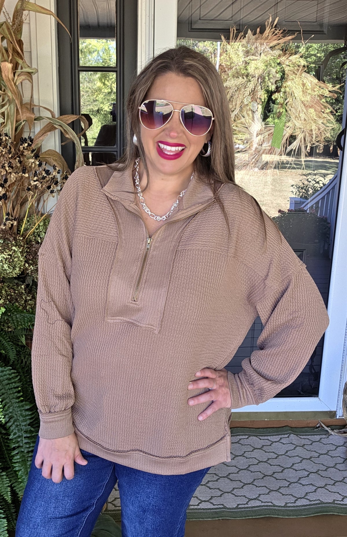 MOCHA TEXTURED QUARTER ZIP PULLOVER