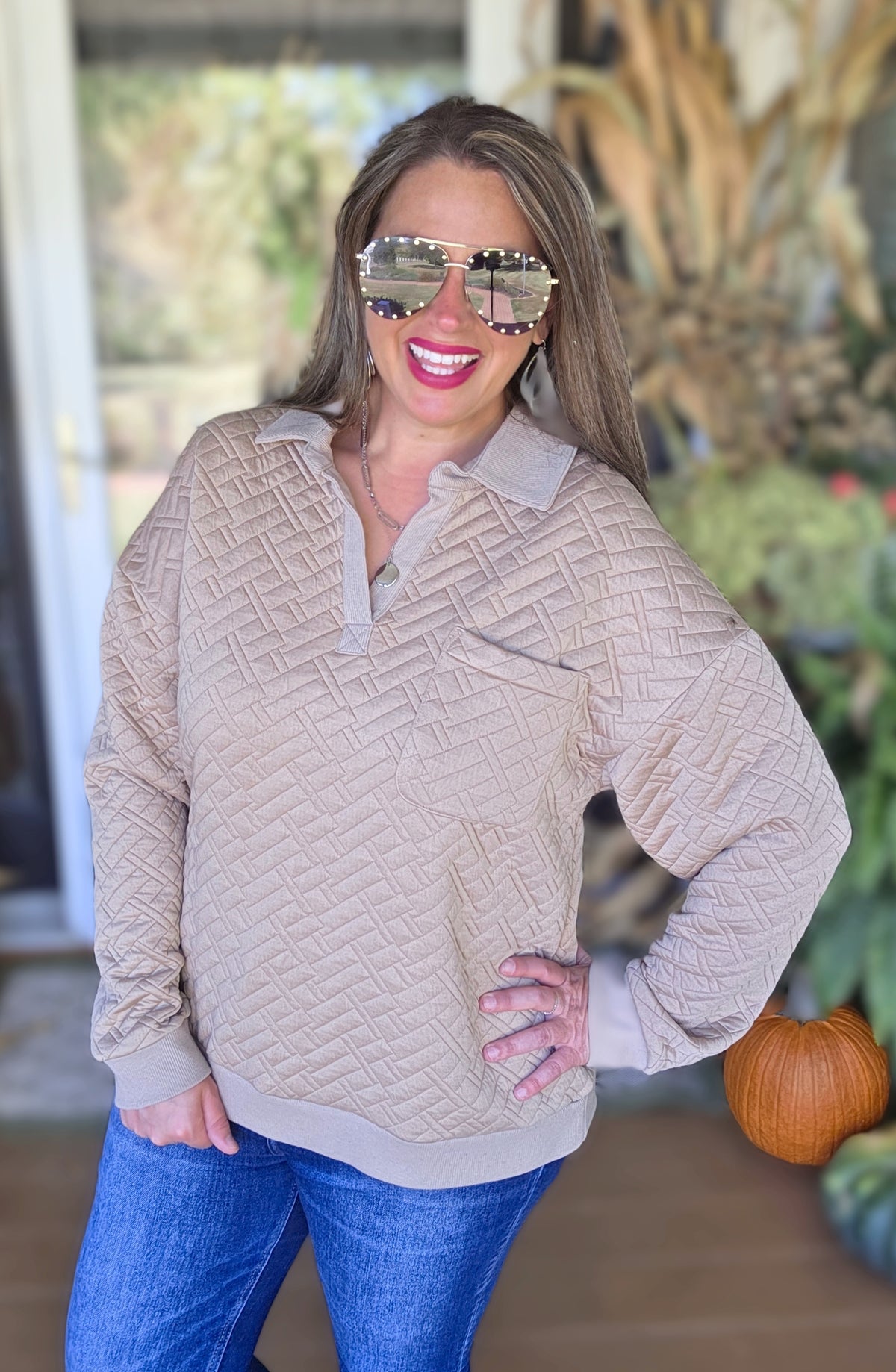 MOCHA QUILTED V NECK PULLOVER