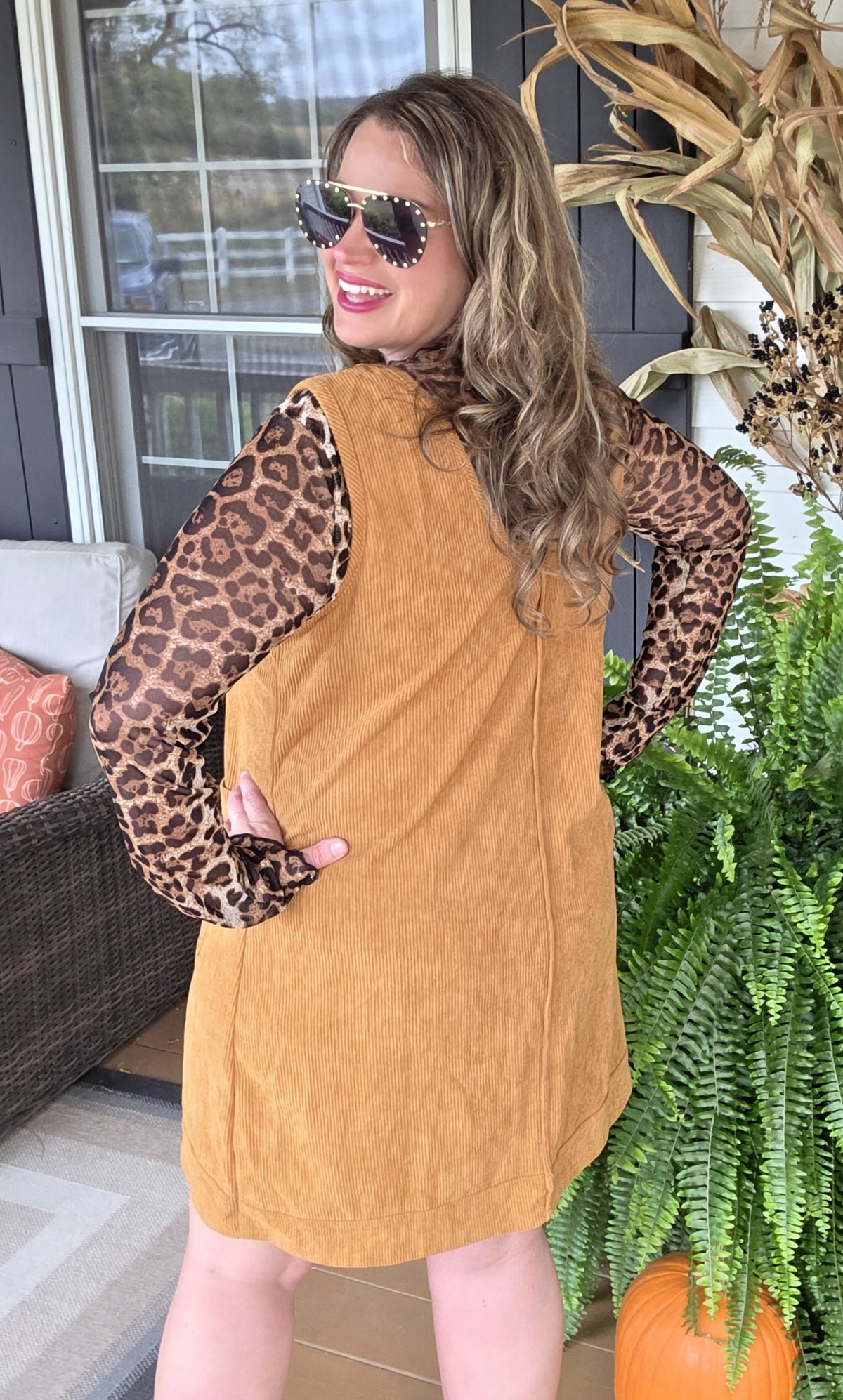 DARK CAMEL CORDED DRESS WITH POCKETS