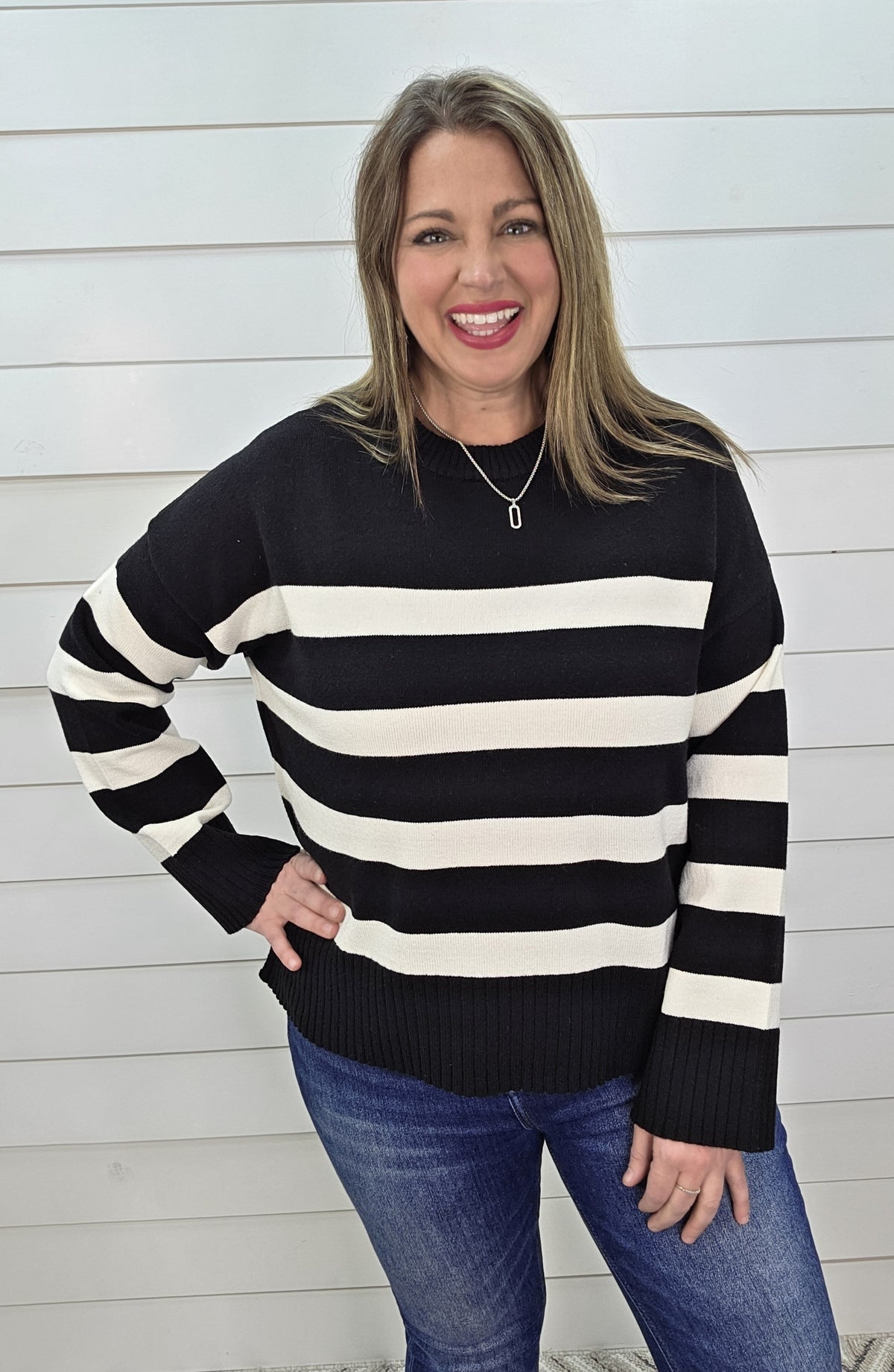 BLACK/WHITE STRIPED SIDE SPLIT PULLOVER SWEATER