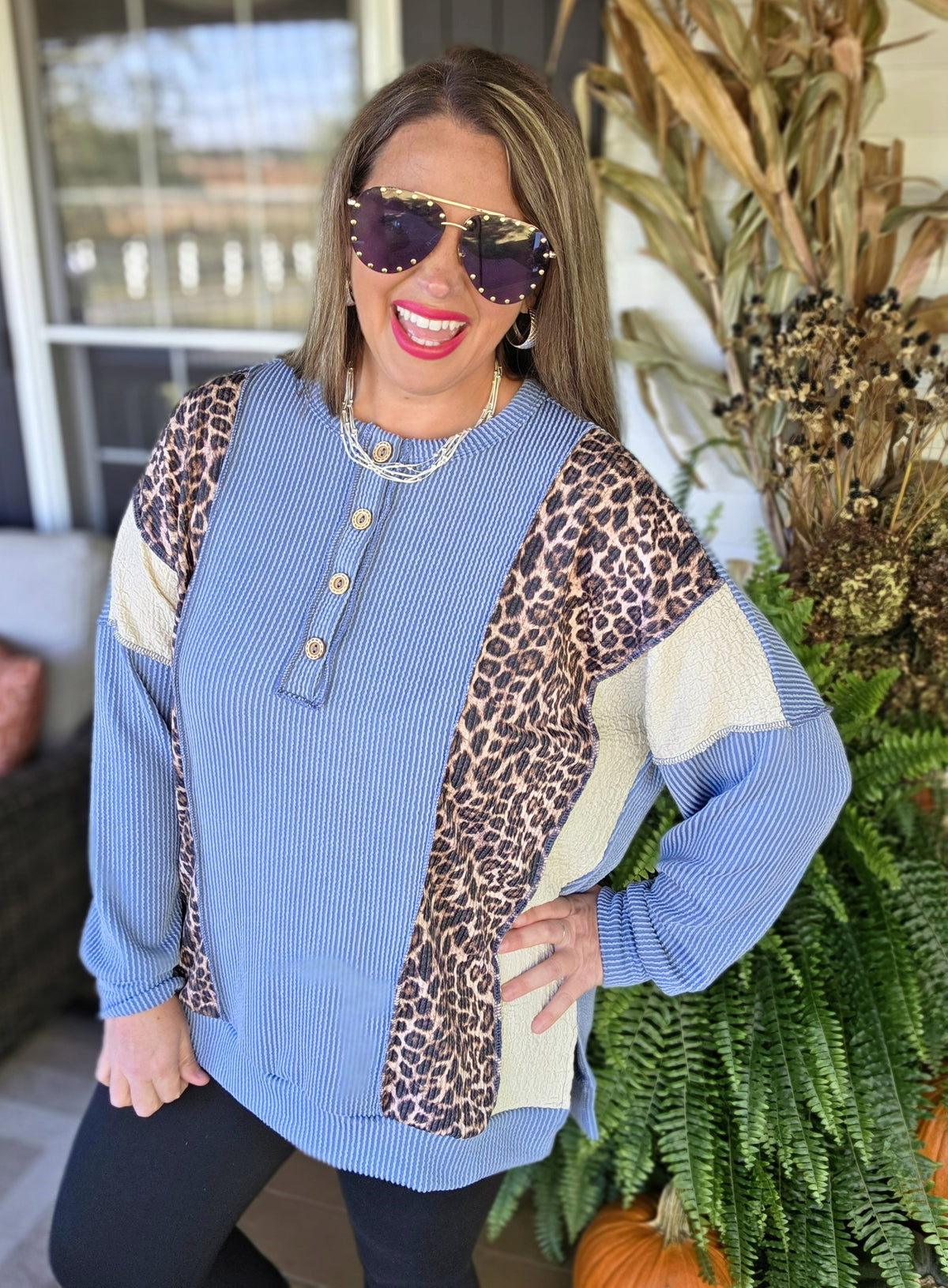 VINTAGE DENIM/ANIMAL COLORBLOCK OVERSIZED RASIED RIBBED HENLEY KNIT TOP