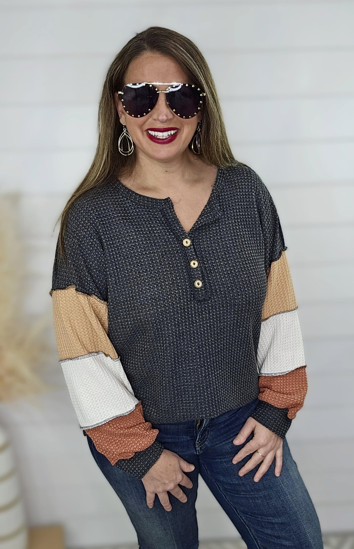 CHARCOAL WAFFLE COLORBLOCK SLEEVE KNIT TOP