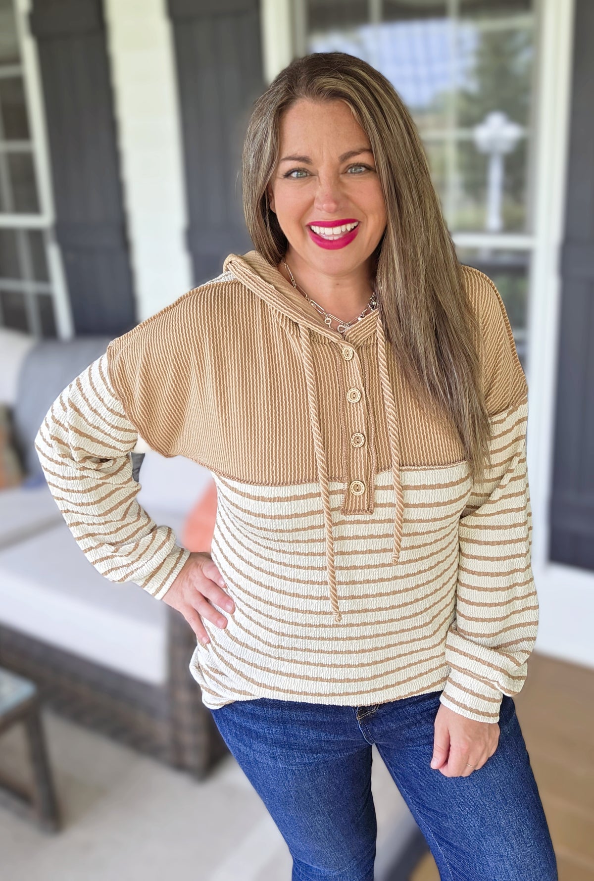 CREAM/MOCHA STRIPED CONTRAST FABRIC HOODED BUTTON TRIM TOP