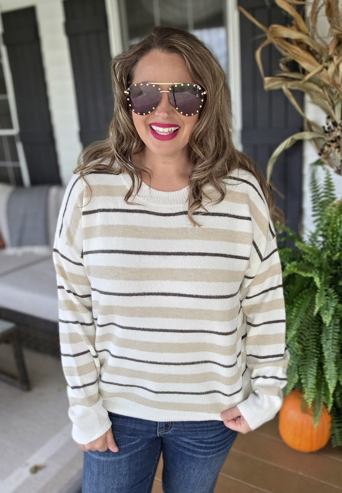 CREAM/TAUPE STRIPED KNIT PULLOVER SWEATER