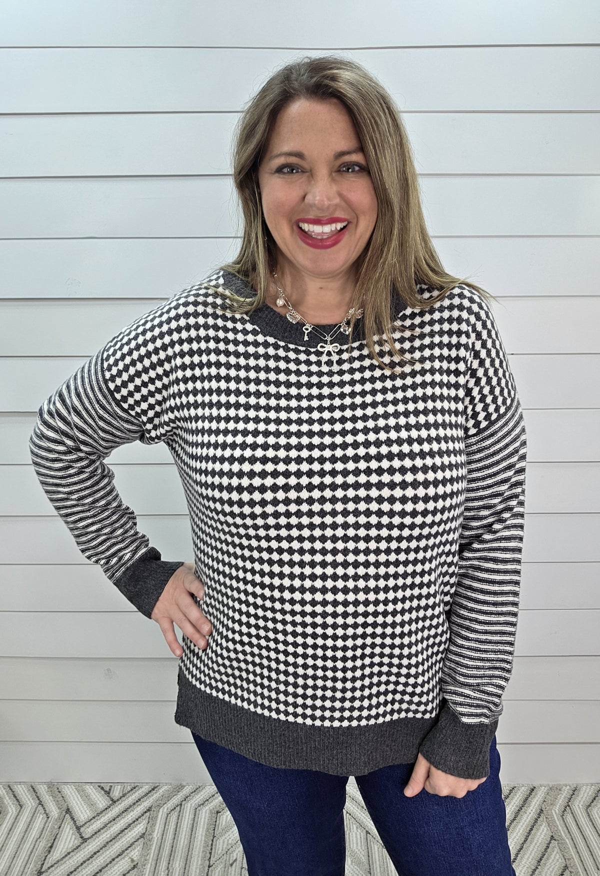 CHARCOAL CHECKERBOARD/STRIPED CONTRAST SWEATER