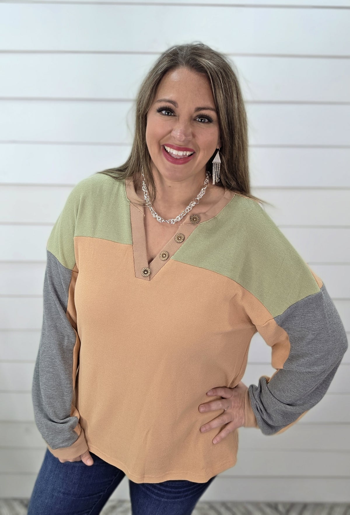 CAMEL/OLIVE/CHARCOAL WAFFLE TEXTURE COLORBLOCK KNIT TOP