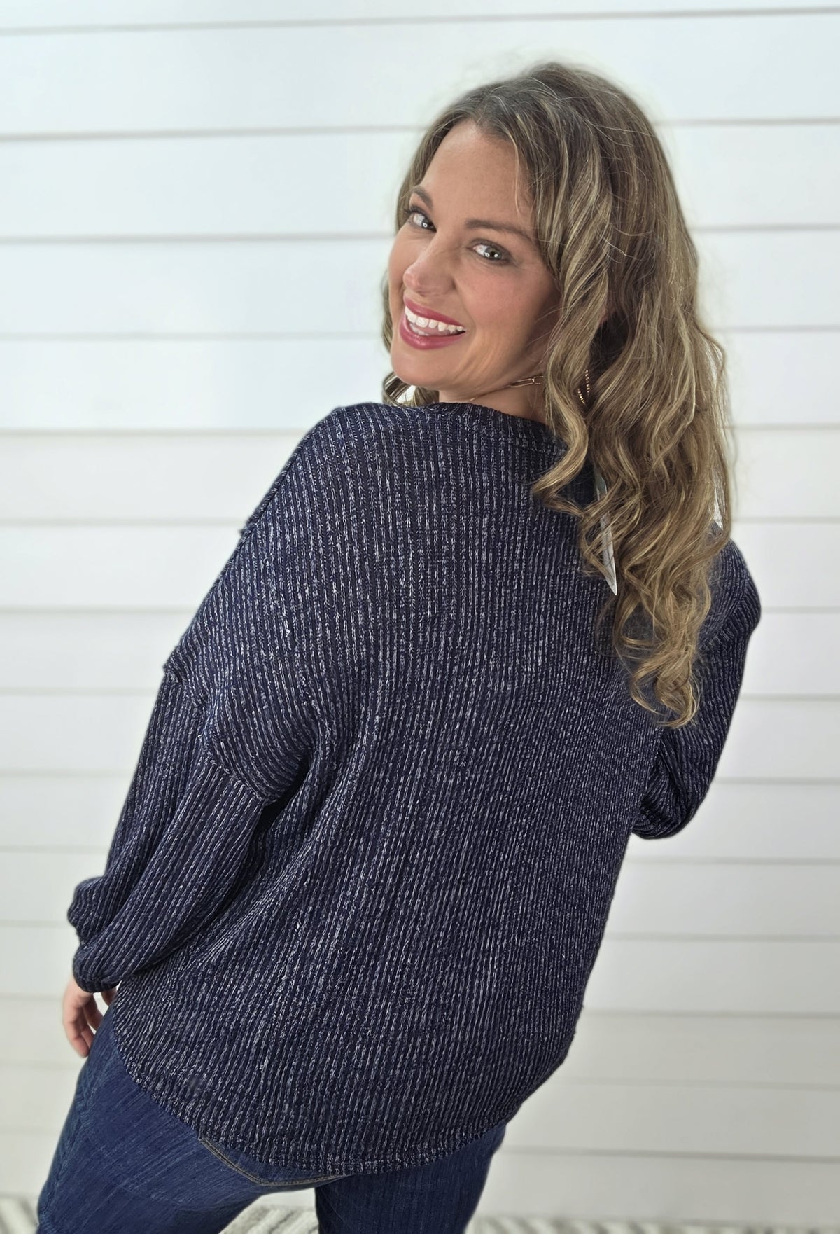 NAVY MARBLED LONG SLEEVE KNIT TOP