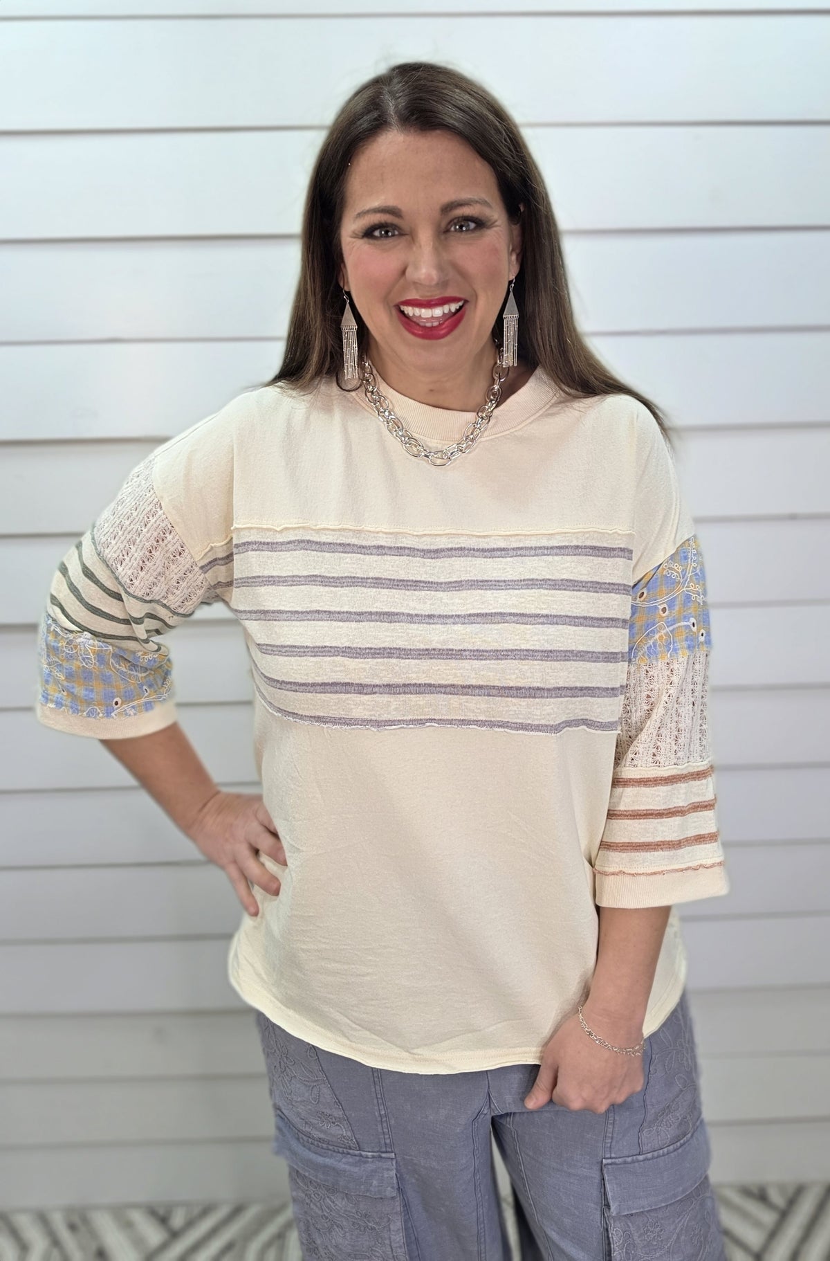 IVORY STRIPED COTTON KNIT TOP W/ COLORBLOCK HALF SLEEVES