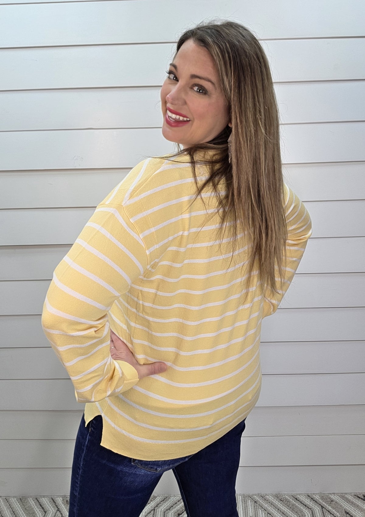 YELLOW STRIPED LIGHT WEIGHT SWEATER