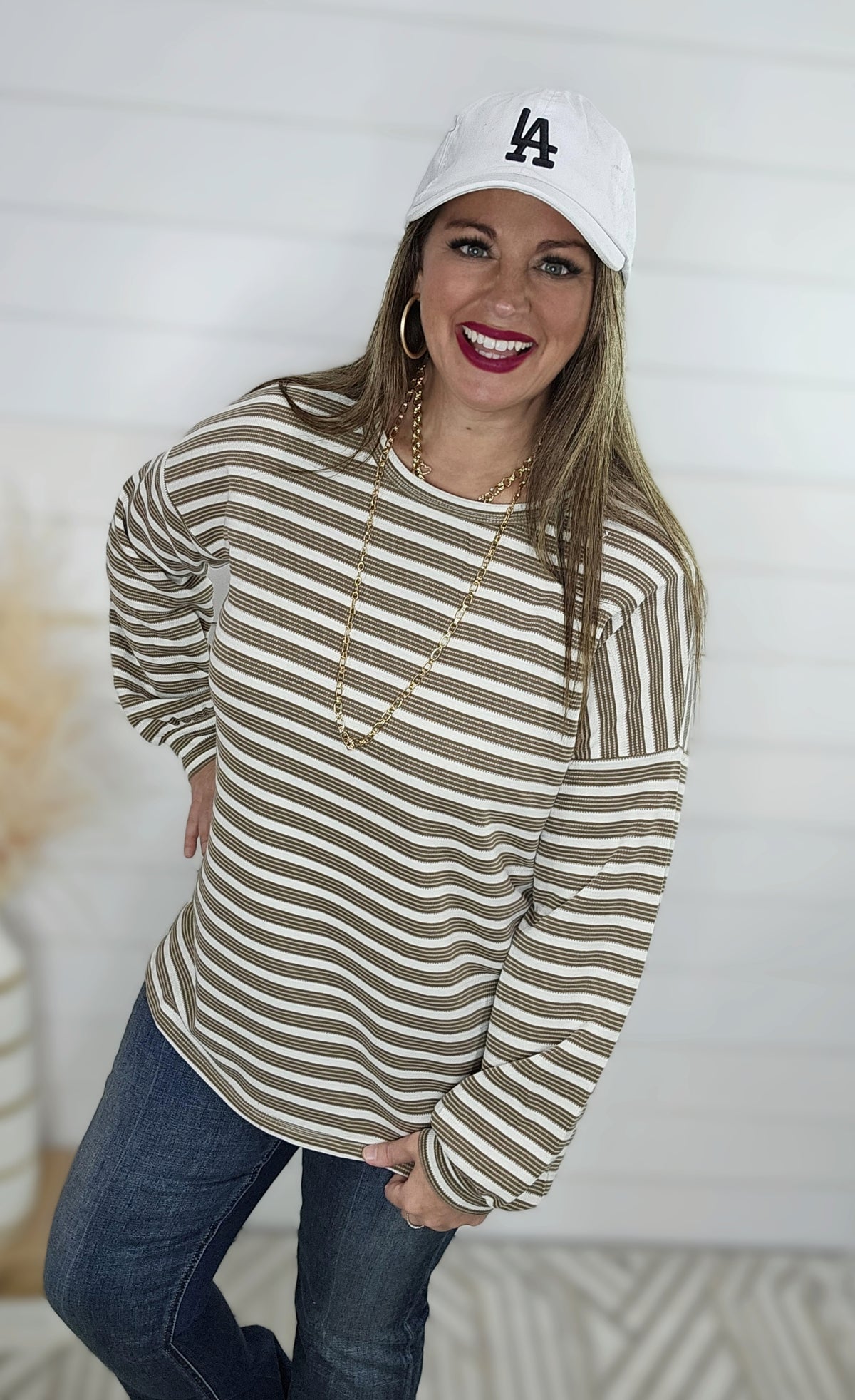 DK MOCHA STRIPED CREW NECK TOP