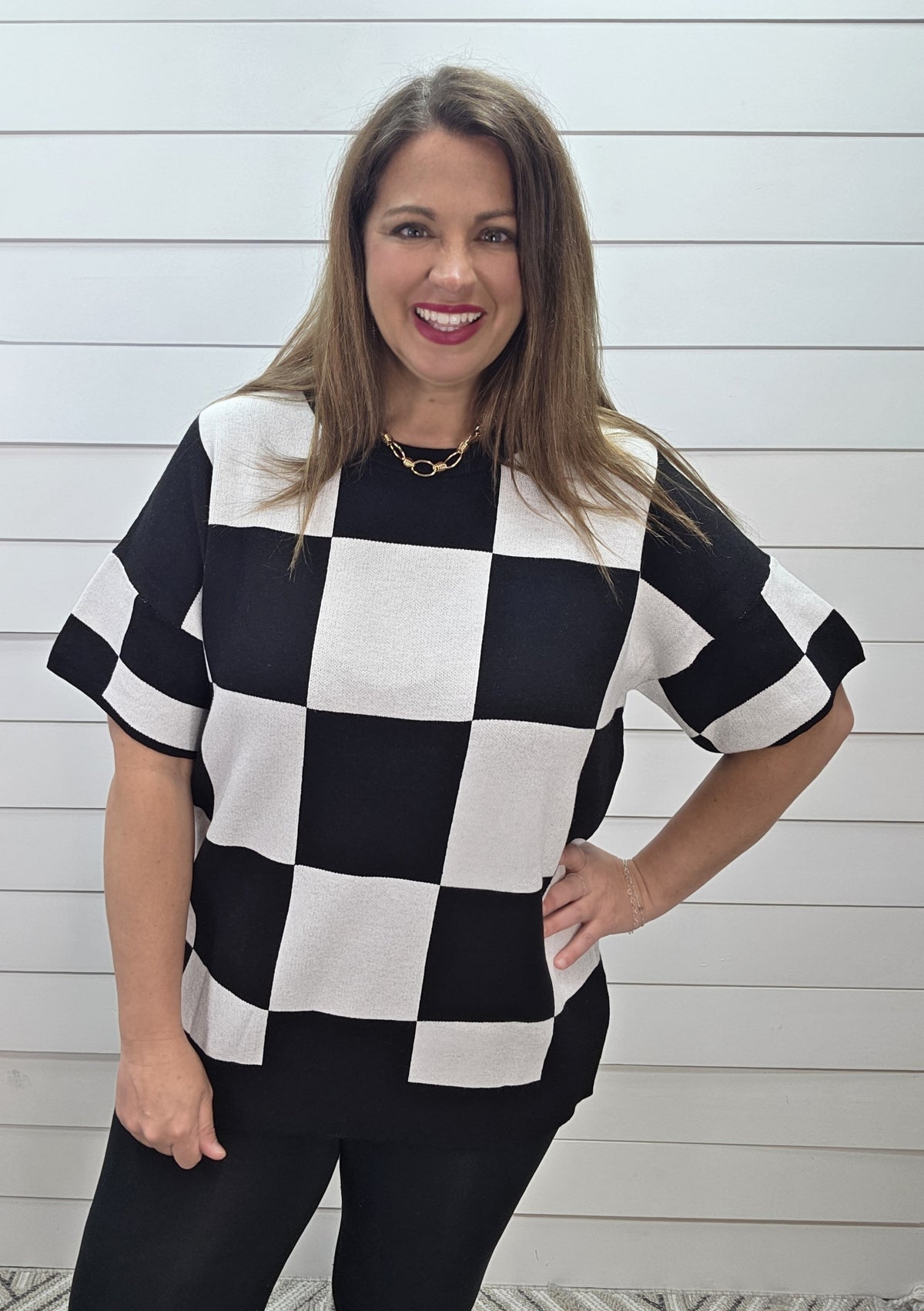 BLACK AND WHTIE CHECK SHORT SLEEVE SWEATER KNIT TOP