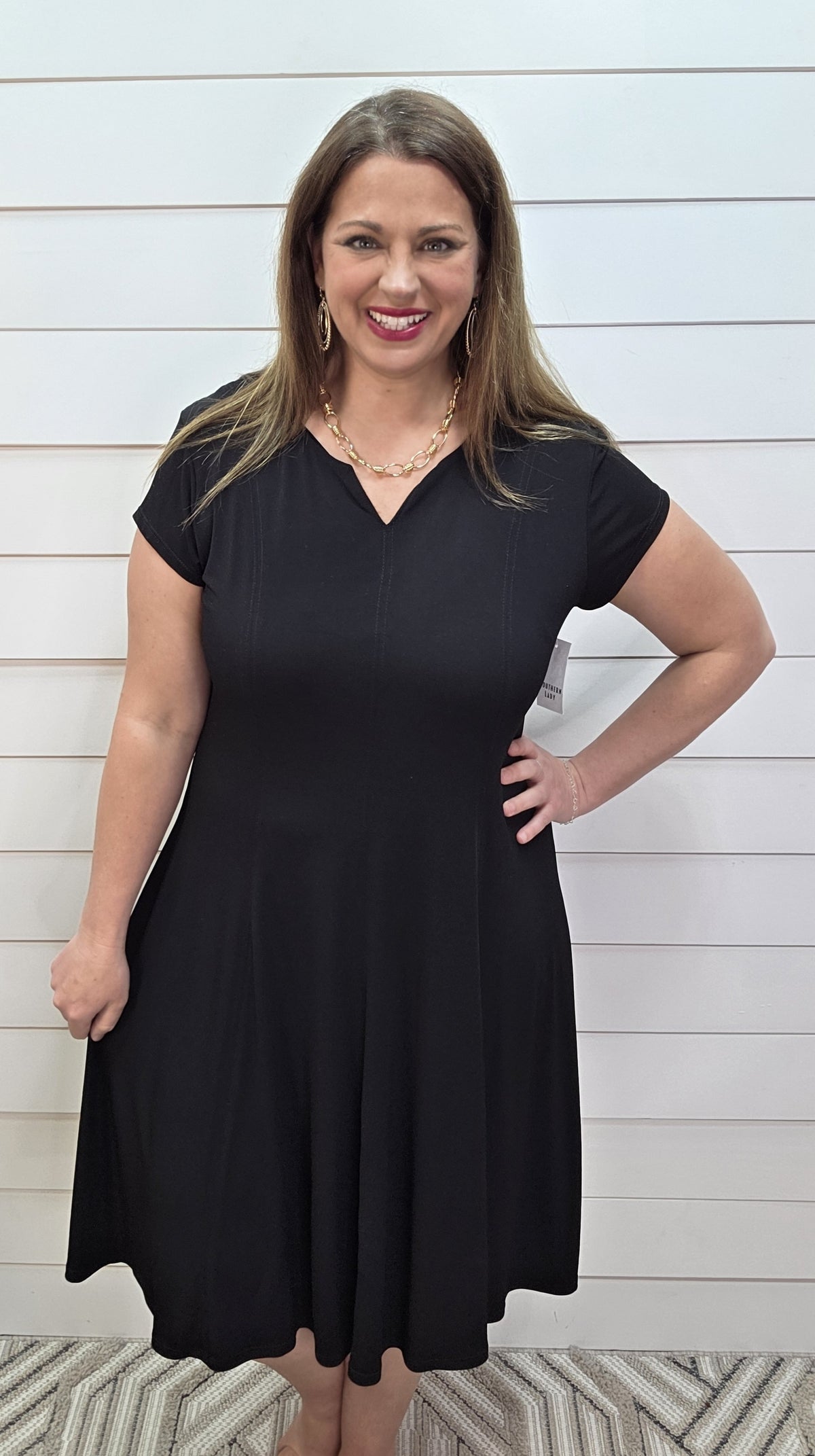 BLACK NOTCH NECK LINE SHORT SLEEVE DRESS