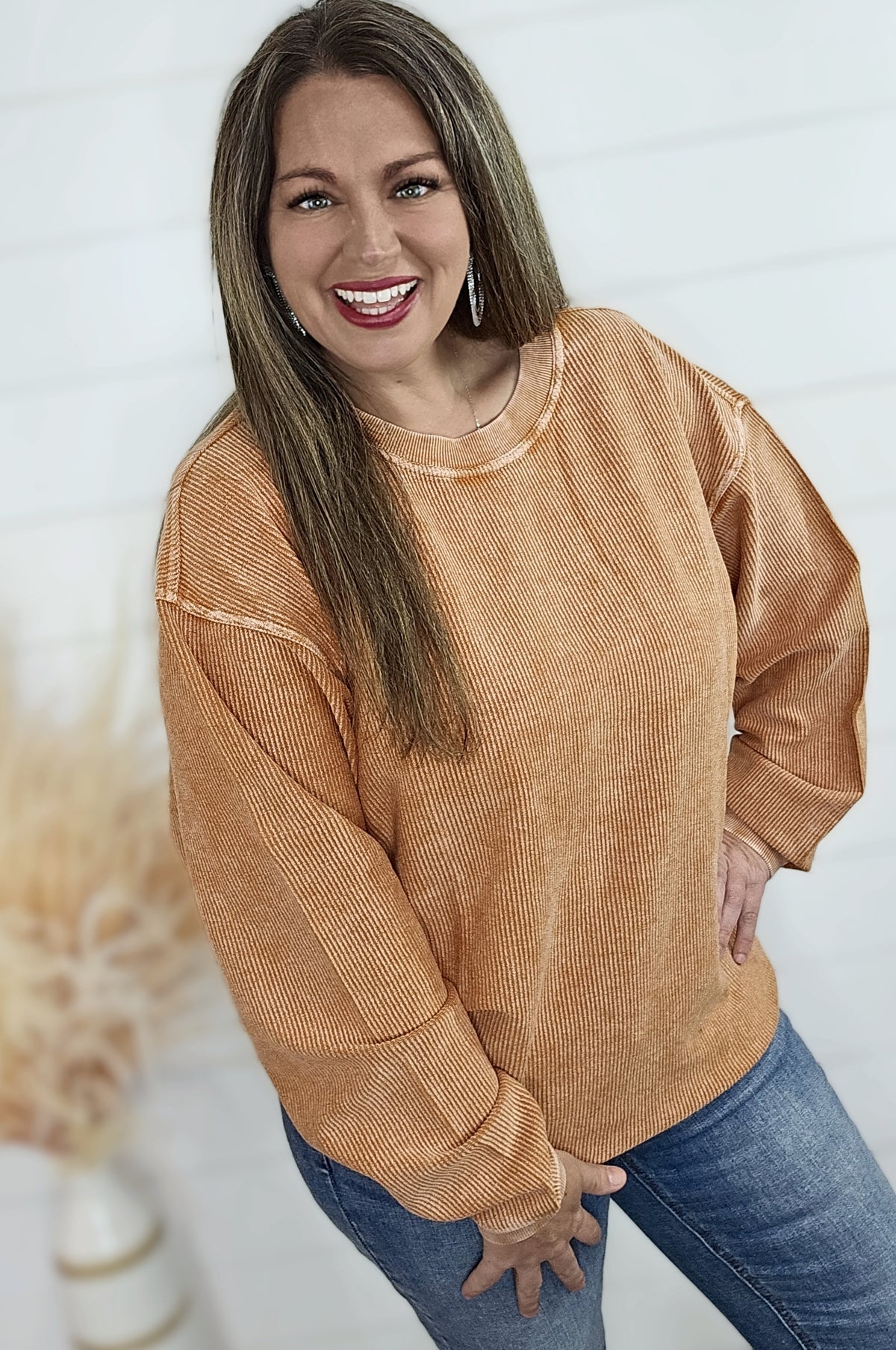 BURNT ORANGE ESSENTIAL LUXE CORDED CREW