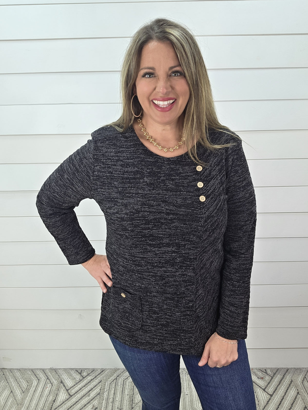 BLACK HEATHERED BUTTON TRIM KNIT TOP