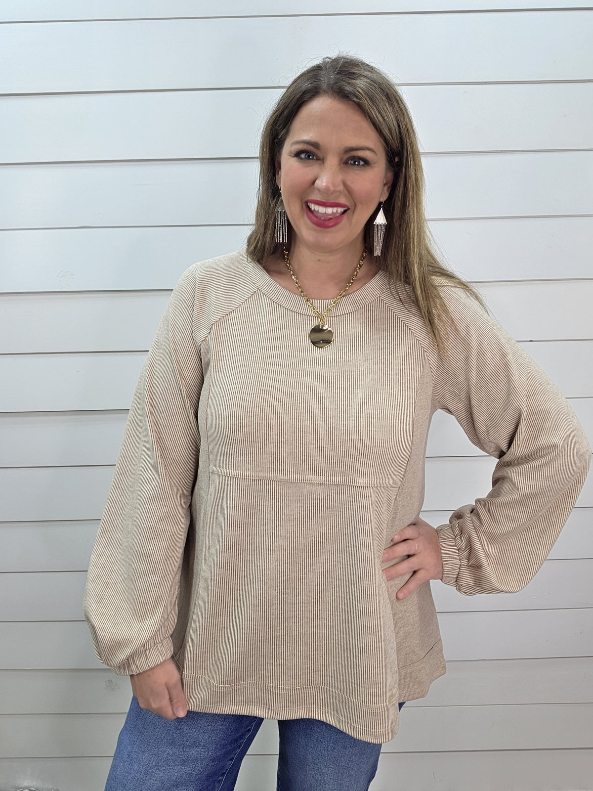 BEIGE/WHITE PINSTRIPE A CUT STRIPED MIX KNIT TOP