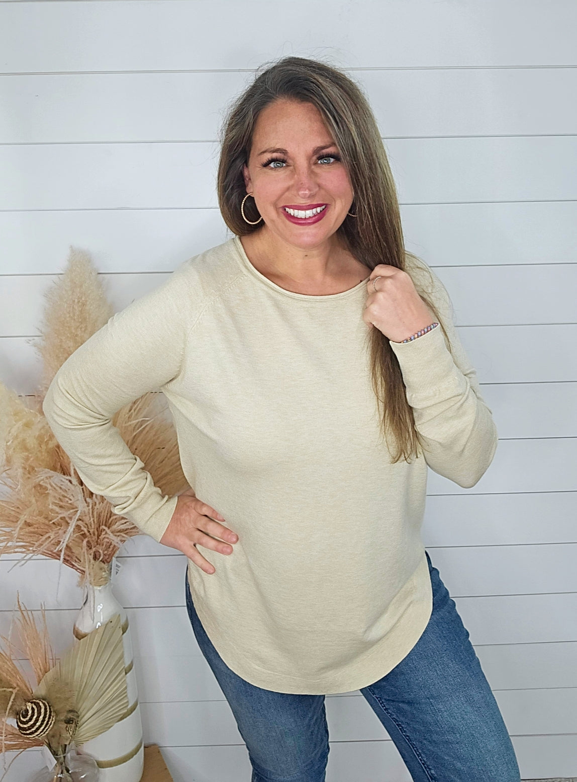 HEATHERER OATMEAL ULTRA SOFT CURVED HEM TOP