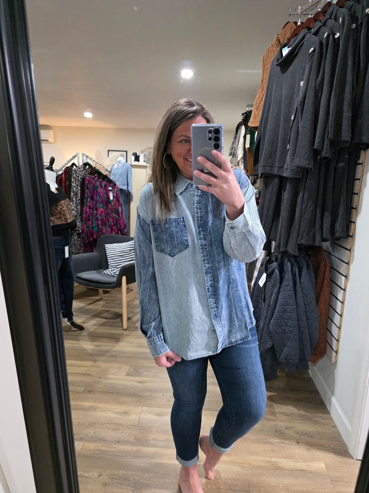 INDIGO STRIPED CONTRAST BUTTON DOWN TOP