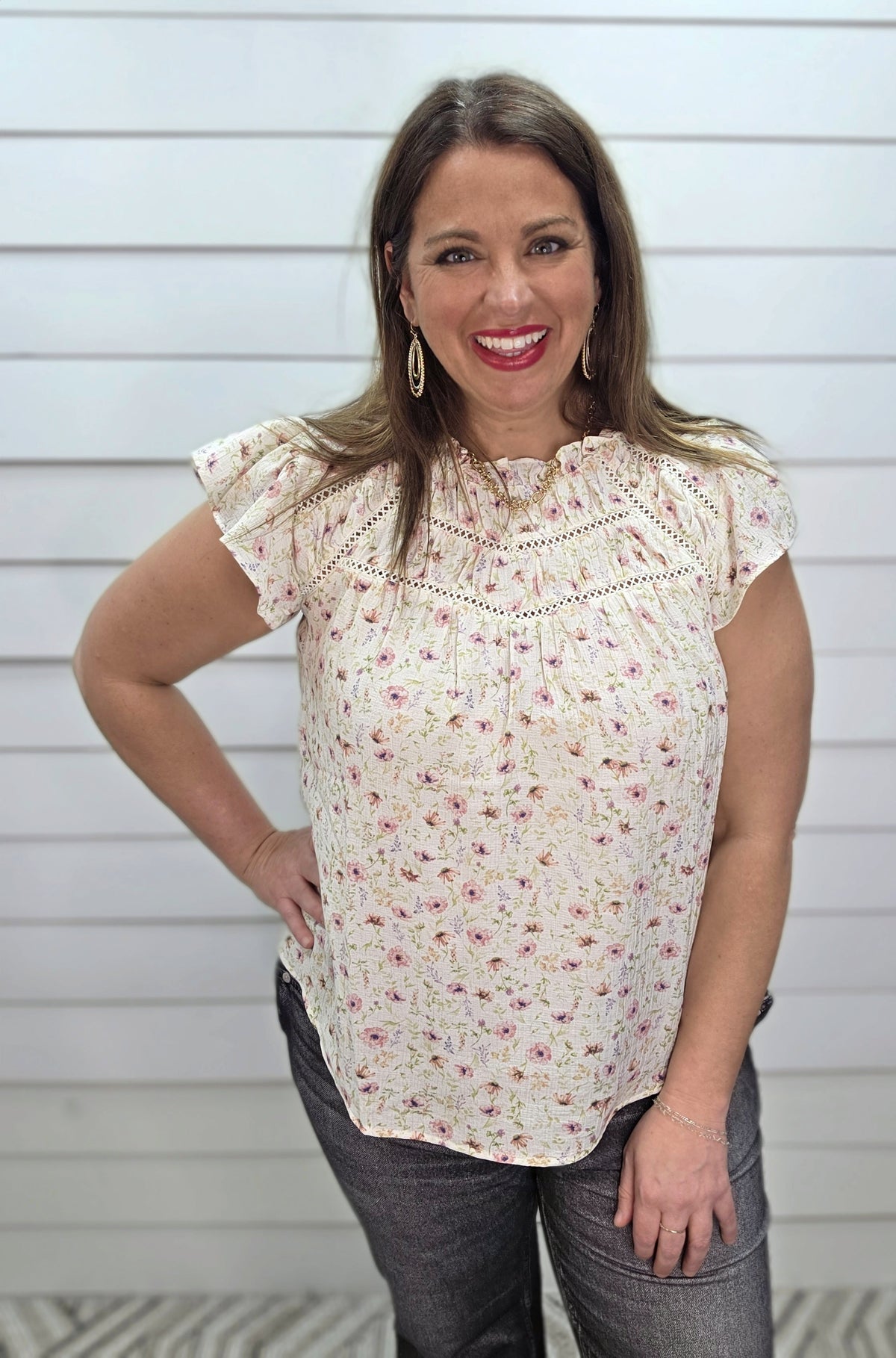 BLUSH FLORAL LINEN LACE DETAIL RUFFLE TRIM WOVEN TOP