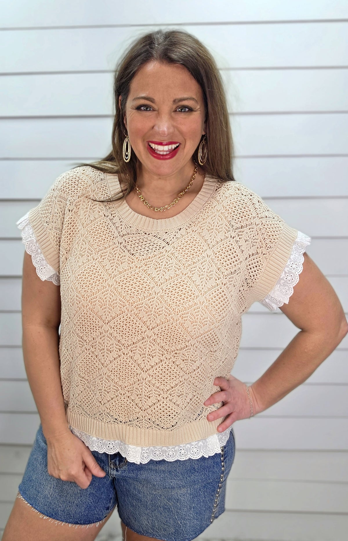 NATURAL CROCHET KNIT SHORT SLEEVE TOP W/ EYELET LACE DETAIL