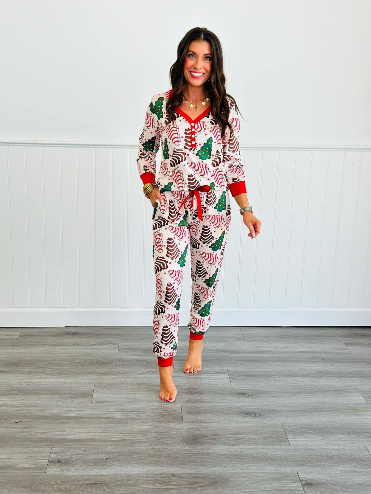 LONG SLEEVE HOLIDAY JOGGER PJ SET - 2 PRINTS