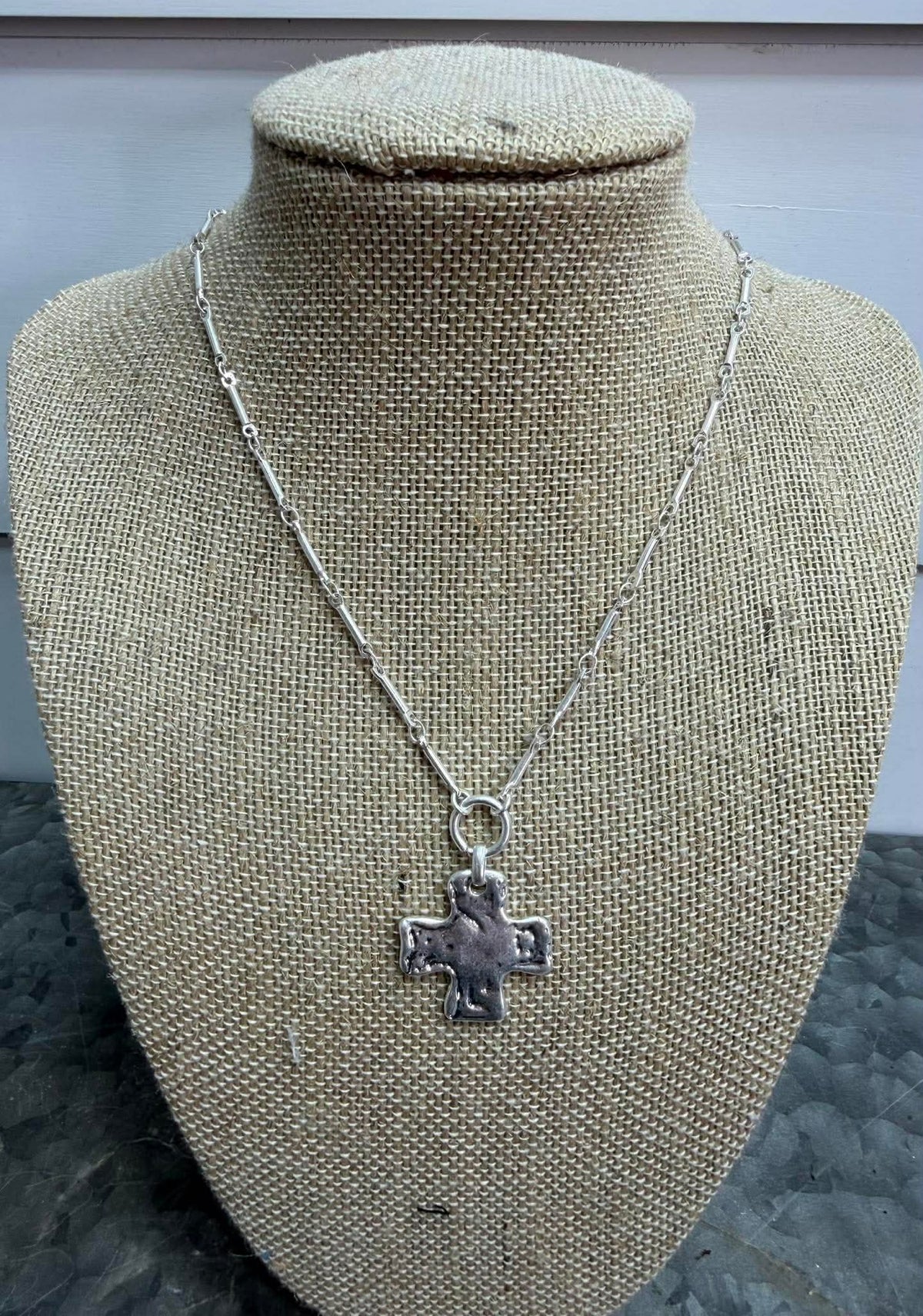 SILVER MATTE CROSS NECKLACE