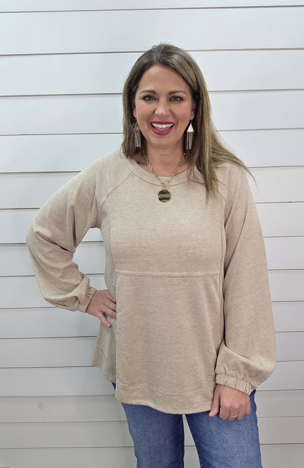 BEIGE/WHITE PINSTRIPE A CUT STRIPED MIX KNIT TOP